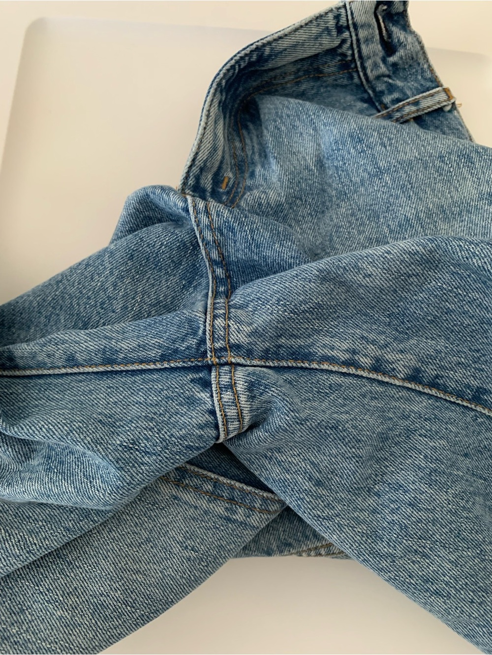Zara high rise light wash culotte jeans with wide leg. Size 2 - Picture 10 of 13